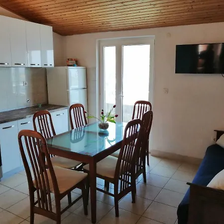 Boni Apartmán Gdinj